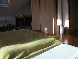 voyeurcam-julmodels-bed-1 camsoda