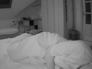 voyeurcam-julmodels-... webcam