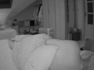 voyeurcam-julmodels-... webcam