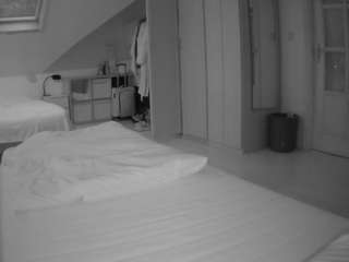 voyeurcam-julmodels-... webcam