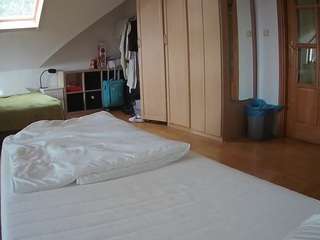 voyeurcam-julmodels-... webcam