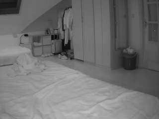 voyeurcam-julmodels-... webcam