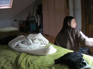 voyeurcam-julmodels-bed-1