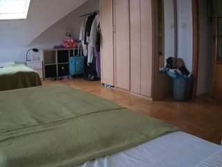 Julmodels Bedroom-D1 live webcam on Soda Cams