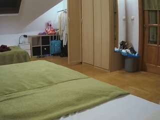 voyeurcam-julmodels-bed-1 Pov live webcam