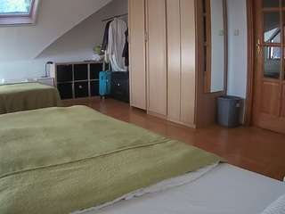 voyeurcam-julmodels-bed-1 webcam model