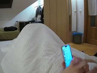 voyeurcam-julmodels-bed-1 webcam