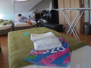 voyeurcam-julmodels-bed-1