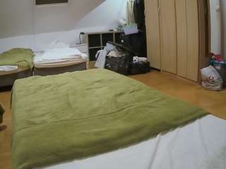 voyeurcam-julmodels-bed-1 live cam profile