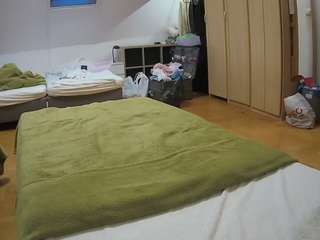 voyeurcam-julmodels-bed-1 live cam profile