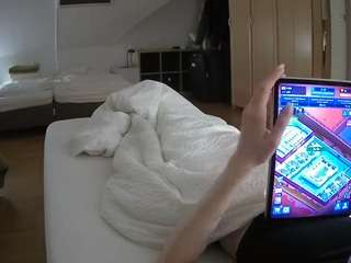 le modèle voyeurcam-julmodels-bed-1 est en webcam porno dans un show sur le site camsoda, il possède les tags suivants: athletic,flashing,full nudity,julmodels-house,no drinking,no smoking,pov,striptease,upskirt,hd