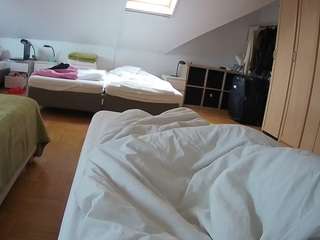 le modèle voyeurcam-julmodels-bed-1 est en webcam porno dans un show sur le site camsoda, il possède les tags suivants: athletic,flashing,full nudity,julmodels-house,no drinking,no smoking,pov,striptease,upskirt,hd