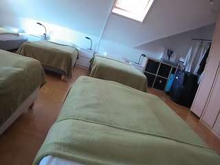 voyeurcam-julmodels-bed-1