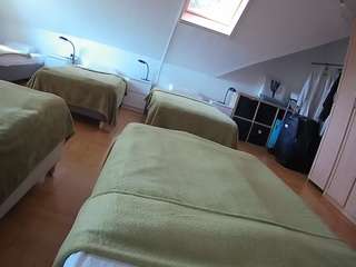 voyeurcam-julmodels-bed-1