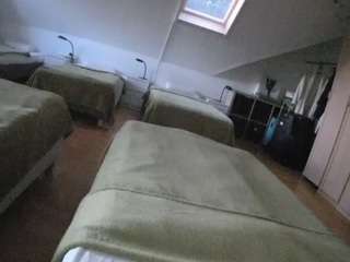 voyeurcam-julmodels-bed-1