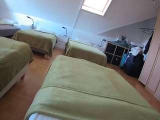 voyeurcam-julmodels-bed-1
