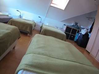 voyeurcam-julmodels-bed-1 webcam