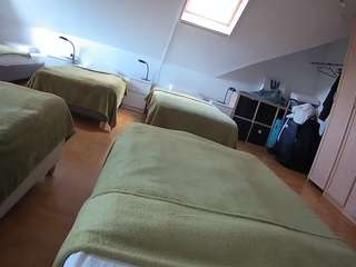 voyeurcam-julmodels-bed-1
