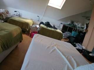 voyeurcam-julmodels-bed-1