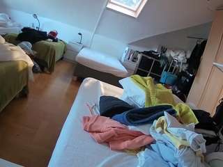 voyeurcam-julmodels-bed-1 Profile Image