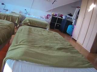 voyeurcam-julmodels-bed-1