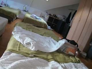 voyeurcam-julmodels-bed-1 Sex Cam Show