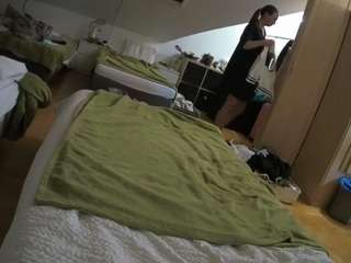 voyeurcam-julmodels-bed-1
