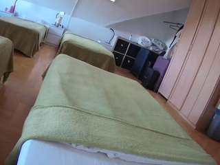 voyeurcam-julmodels-bed-1