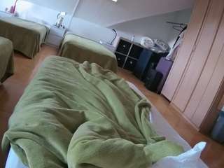 voyeurcam-julmodels-bed-1
