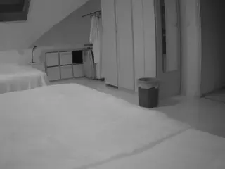 Julmodels Bedroom-D1's Live Sex Cam Show
