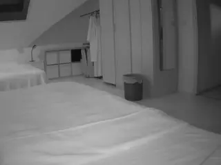 Julmodels Bedroom-D1's Live Sex Cam Show