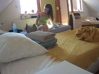 camsoda voyeurcam-julmodels-bed-2