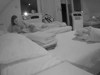 voyeurcam-julmodels-bed-2 Popular Chaturbate Models camsoda