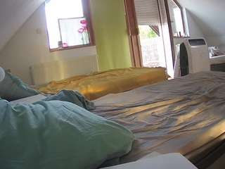 camsoda voyeurcam-julmodels-bed-2