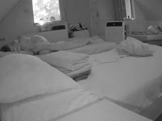 voyeurcam-julmodels-bed-2 Cam Models camsoda