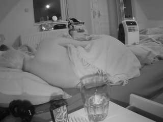 Voyeur House Cam camsoda voyeurcam-julmodels-bed-2