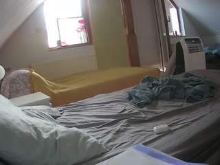 voyeurcam-julmodels-bed-2 camsoda Stacysprkls 