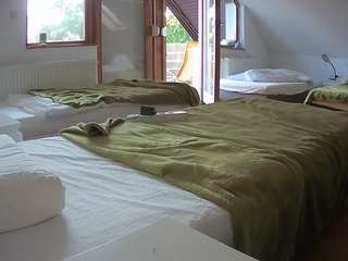 voyeurcam-julmodels-bed-2