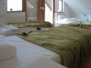 voyeurcam-julmodels-bed-2
