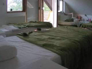 voyeurcam-julmodels-bed-2