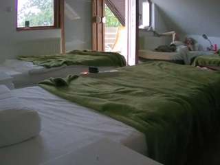 voyeurcam-julmodels-bed-2