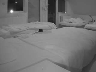 voyeurcam-julmodels-bed-2 from CamSoda
