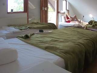 voyeurcam-julmodels-bed-2