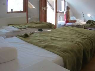 voyeurcam-julmodels-bed-2