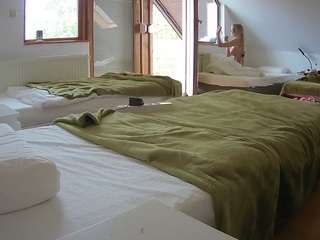 voyeurcam-julmodels-bed-2