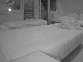 voyeurcam-julmod... Live Webcam on CamSoda