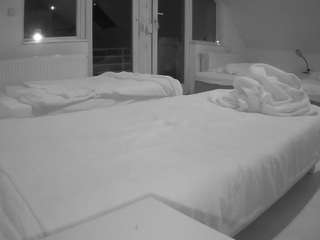 voyeurcam-julmod... Live Webcam on CamSoda