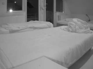 voyeurcam-julmod... Live Webcam on CamSoda