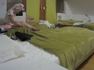 voyeurcam-julmodels-bed-2 Live Webcam on CamSoda