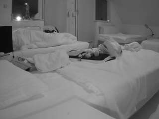 voyeurcam-julmod... Live Webcam on CamSoda